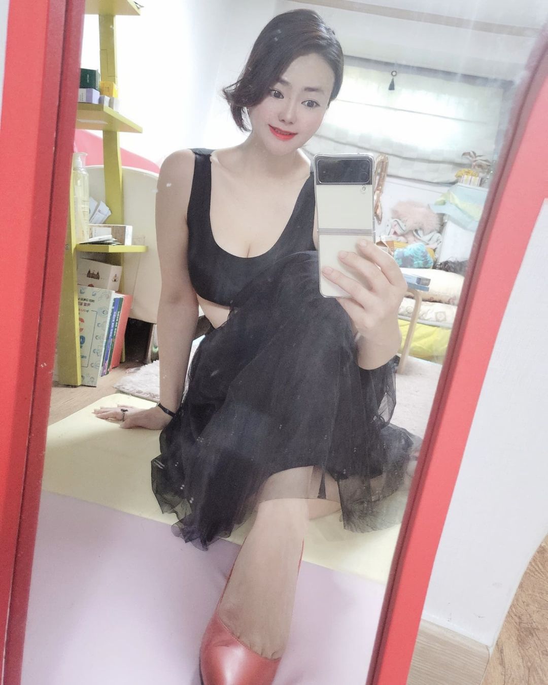 YUNHYE_IM 💌 on Instagram: “#심리스브라#처진가슴브라#가슴모아주는브라#자세교정브라#여성보정브라#등살커버브라#볼륨업브라#벌어진가슴#가슴보정속옷#노와이어브라#협찬 👙🩲🧣 ㆍ ㆍ