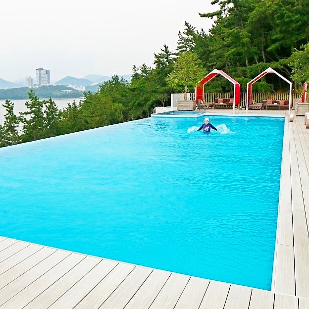 #여수풀빌라펜션#여수풀빌라#여수비고리조트 #비고리조트#풀빌라리조트#풀빌라펜션 #여수펜션#여수펜션추천#여수여행#여수숙소#여수여행 #여수펜션 #여수핫플 
시부모님이랑 같이 갔던 여수비고리조트 바다보며 힐링하느라 시간가는줄 모르고 놀았더라는~산책로도있고 규모도커서 해외여행부럽지않았음~~♥♥
