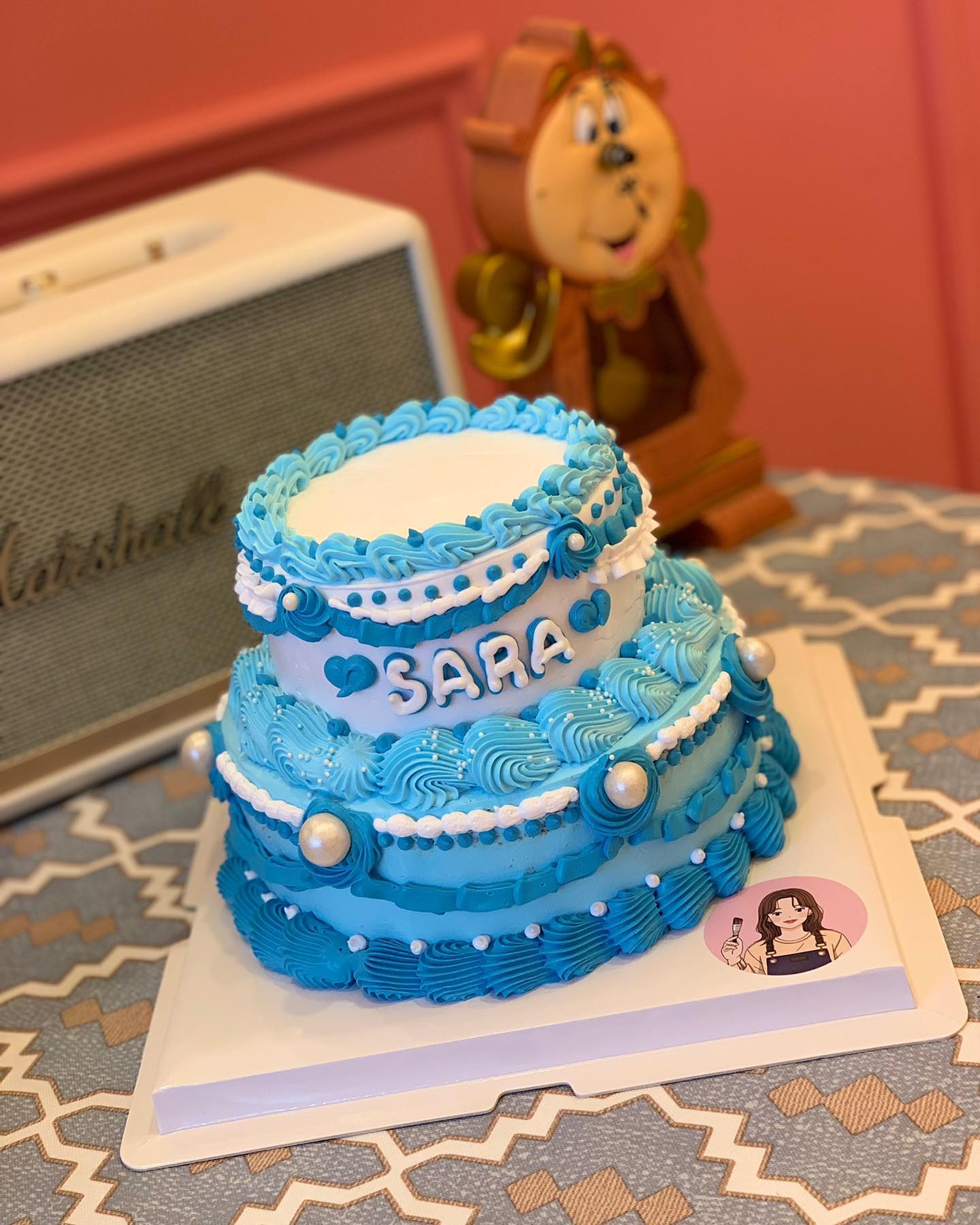 .
겨울생일이다보니 매년 엘사케이크만 
고집하는 우리 딸
내년엔 우리 다른것도 하자🎂🎂
엘사토퍼까지 완성으로 
마음에 쏘옥 들었다💙 
#엘사케이크
#5살생일
#겨울생일
#sara의하루