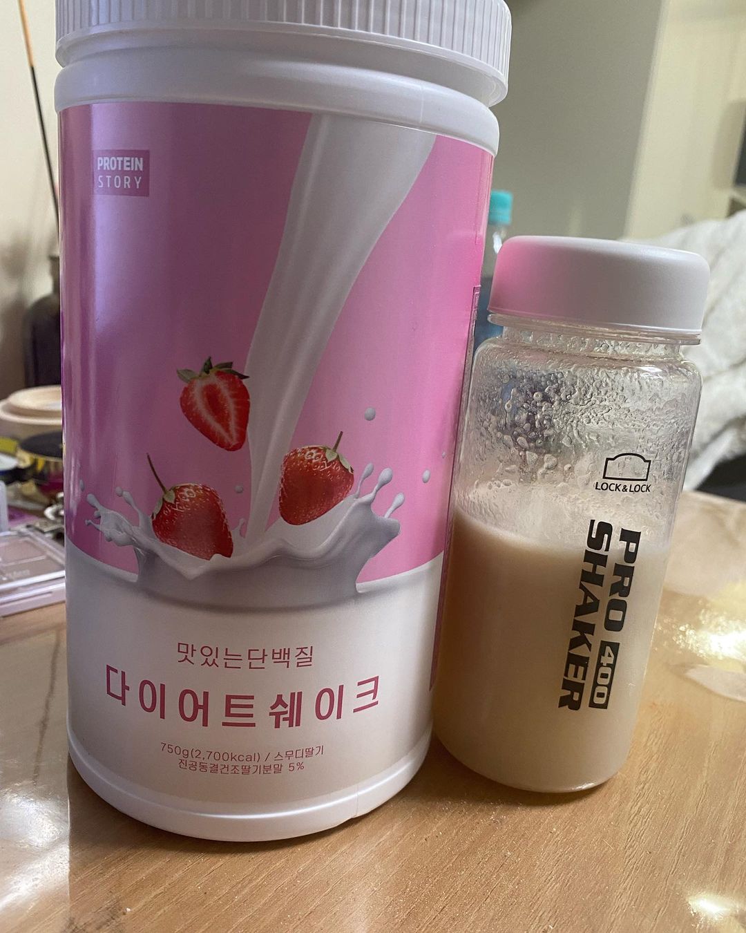 최예인 Abigail 🇰🇷 on Instagram: “#협찬 프로틴스토리 다이어트 쉐이크💜 프로틴 스토리 다이어트 쉐이크는 저처럼 체중을 아직도 빼고 계시거나 식단을 라이트하게 유지하셔야되는 분들