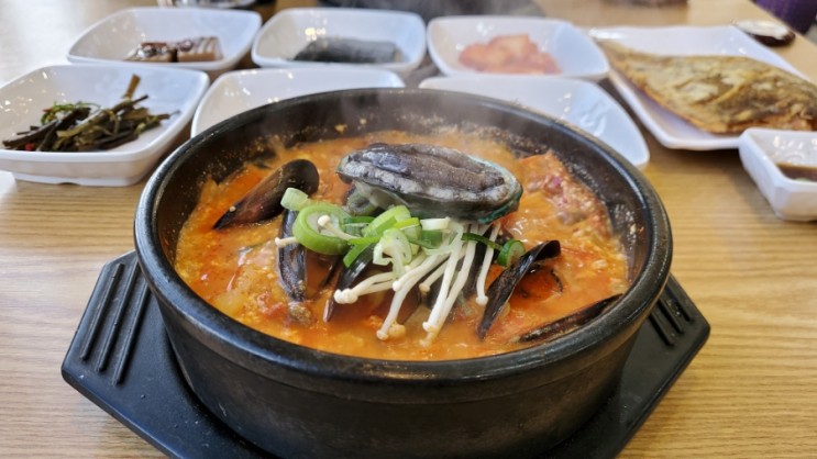 강릉_해물 순두부 맛집 '팔도전복해물뚝배기'