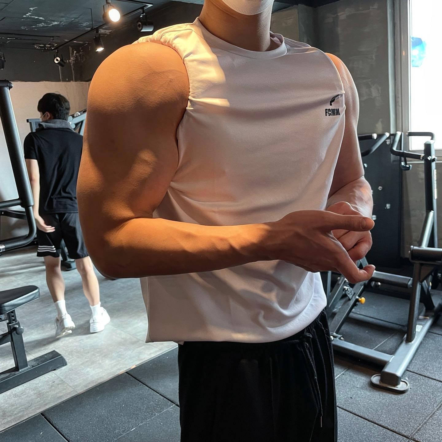 혼자하는 것 보다 
백번은 즐거운 어깨 파트너쉽 
제 어깨에 호두과자 심어주세요🦖

#2022년#목표설정🐯