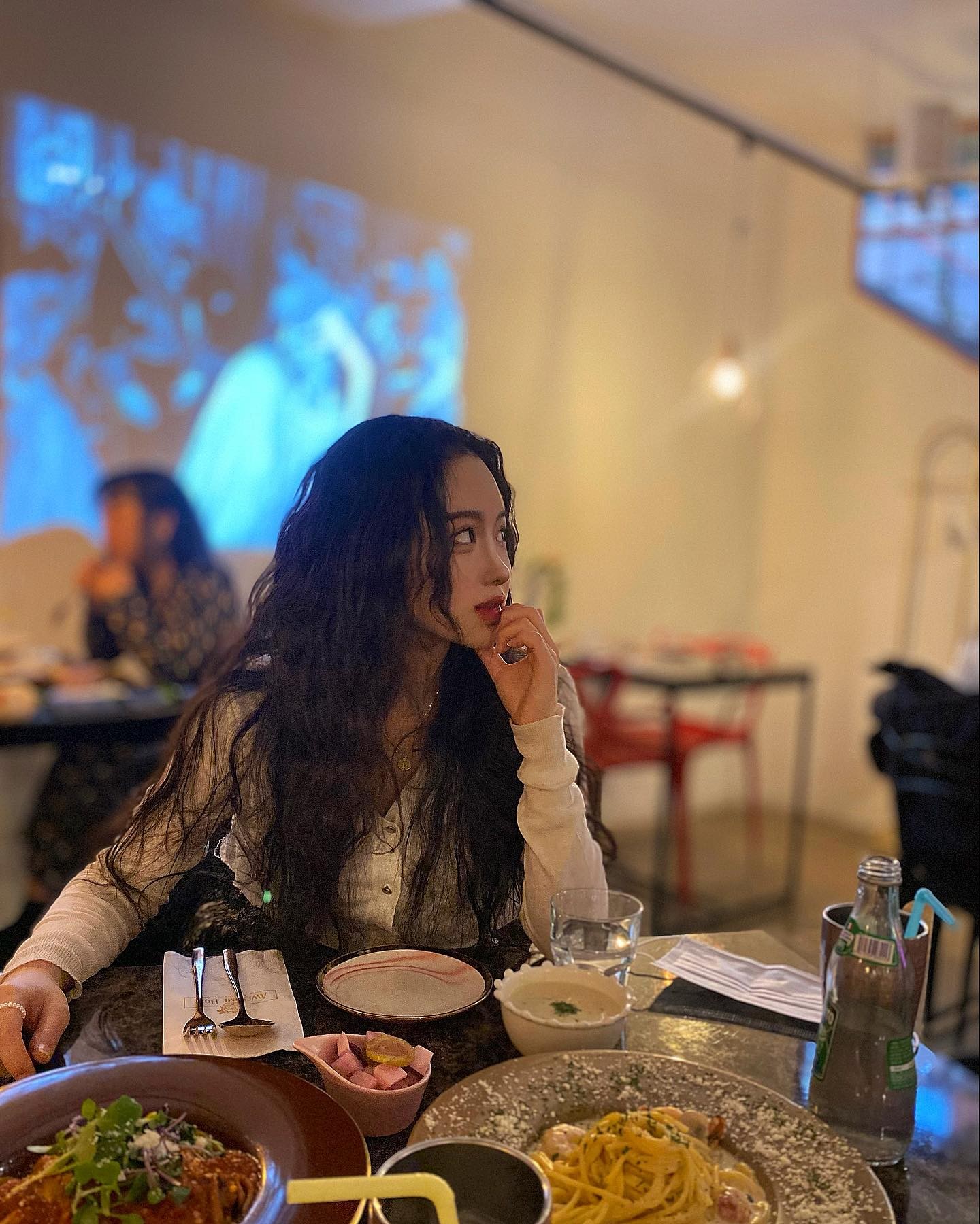 양식집 탐방하는 과학자