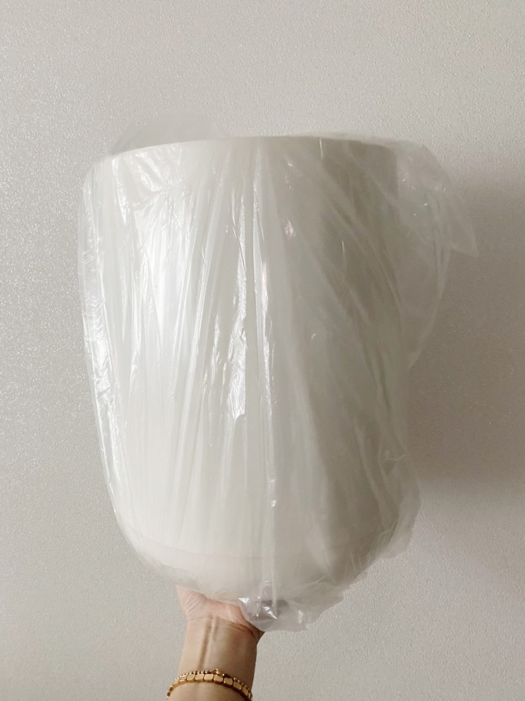 인테리어에 좋은 원터치휴지통 추천 :)