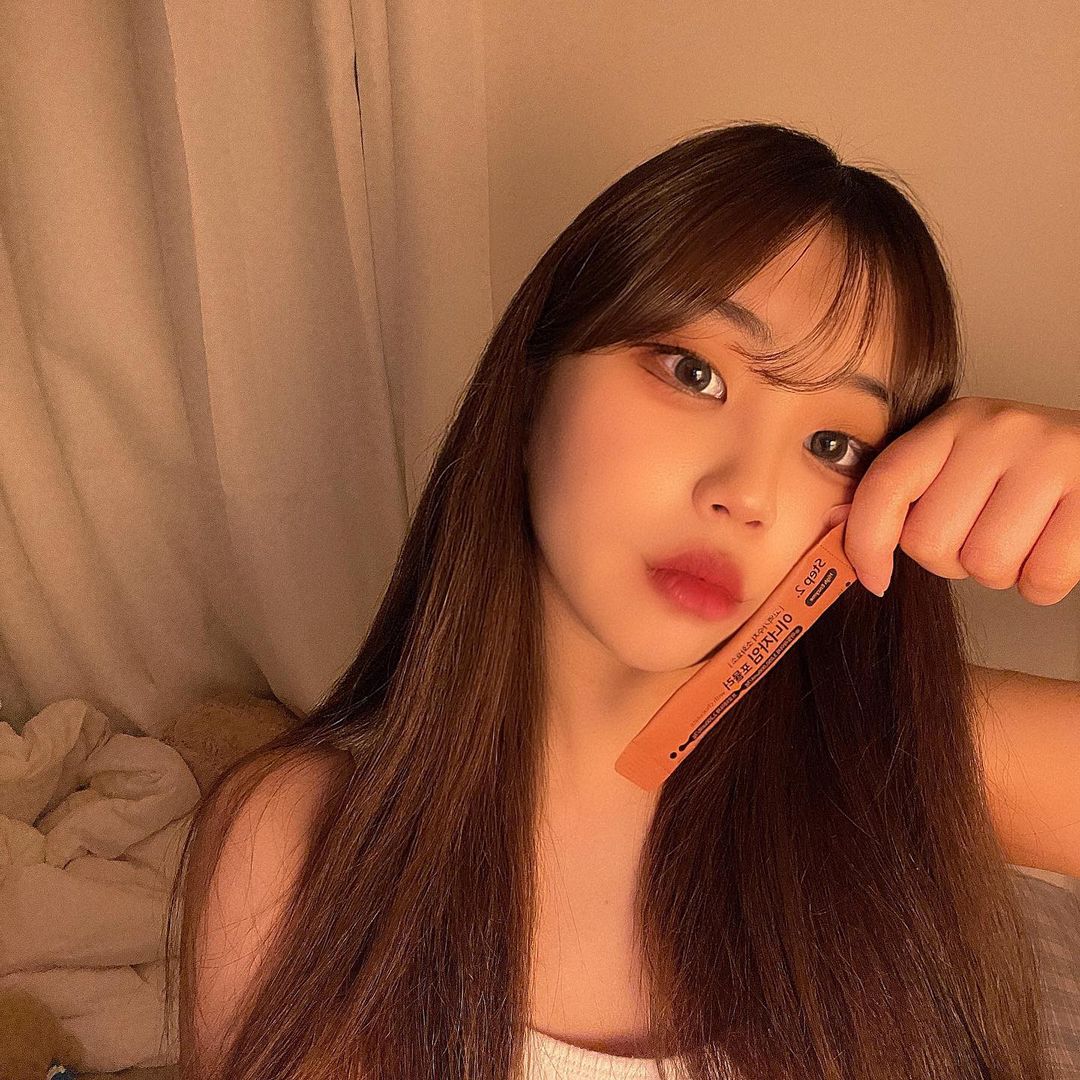 김먀 on Instagram: “eoe 이너자임포뮬러🍫 다이어트는 해야하는데 밥,빵,면 절대 못끊는 완❕전❕ 나를 위한 식물성 유산균🤎 탄수화물과 단백질을 분해하는 역가수치가 300만이나 되고