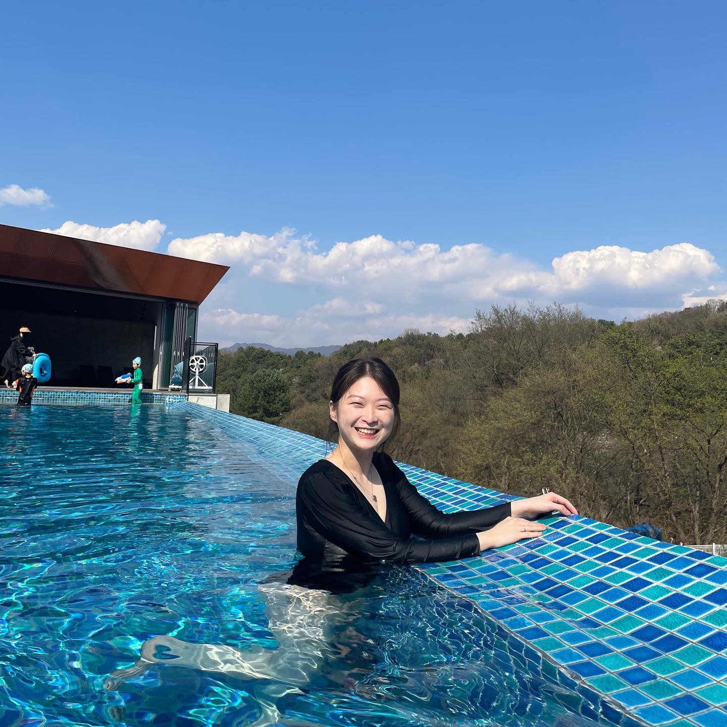 해맑☀️