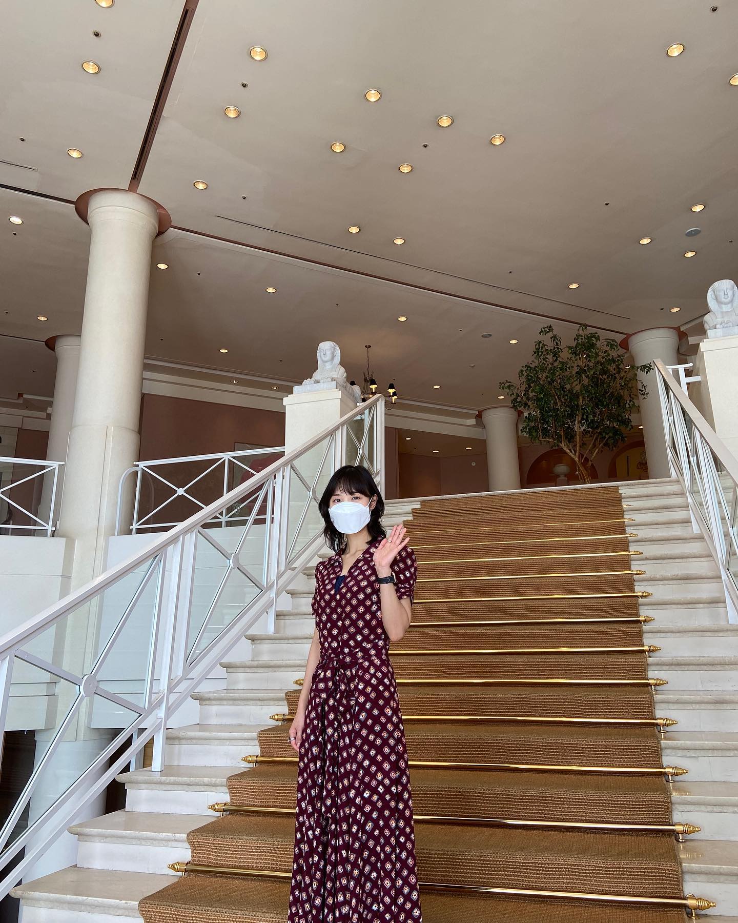 남편과 행복 가득 신혼여행2 🌴
너어어어무 예쁜 완피스❤️ 두손으로 만지고 비비고 보고 또보고 하니까 동미니가 사줌 히히 안사줘도 되는데~~ 히히