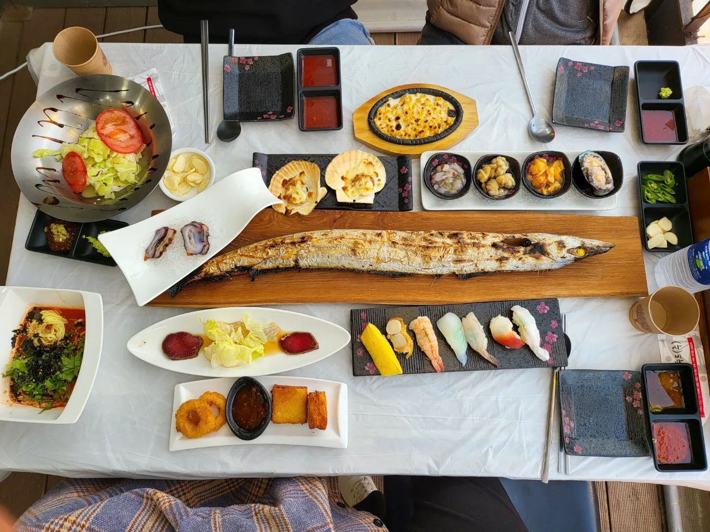 경포대 짱❤️

#어대대게횟집 #경포대맛집 #강릉맛집 #경포대횟집 #강릉횟집 #경포횟집