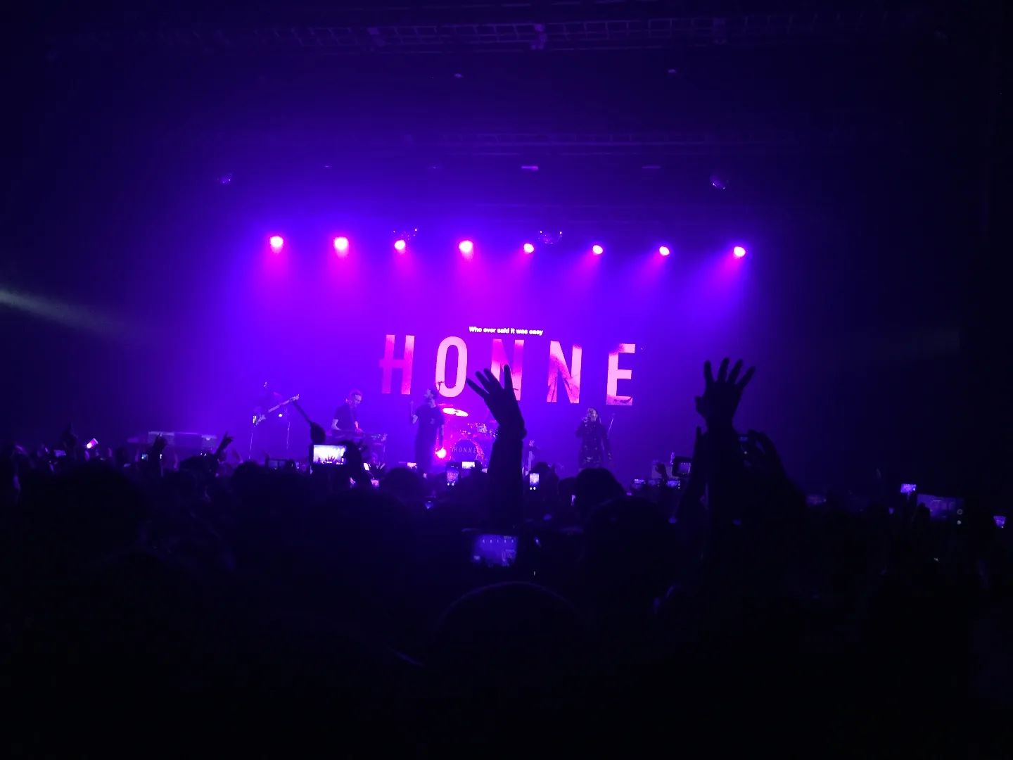 좋았지 참

#콘서트 #추억여행 #HONNE #내한공연