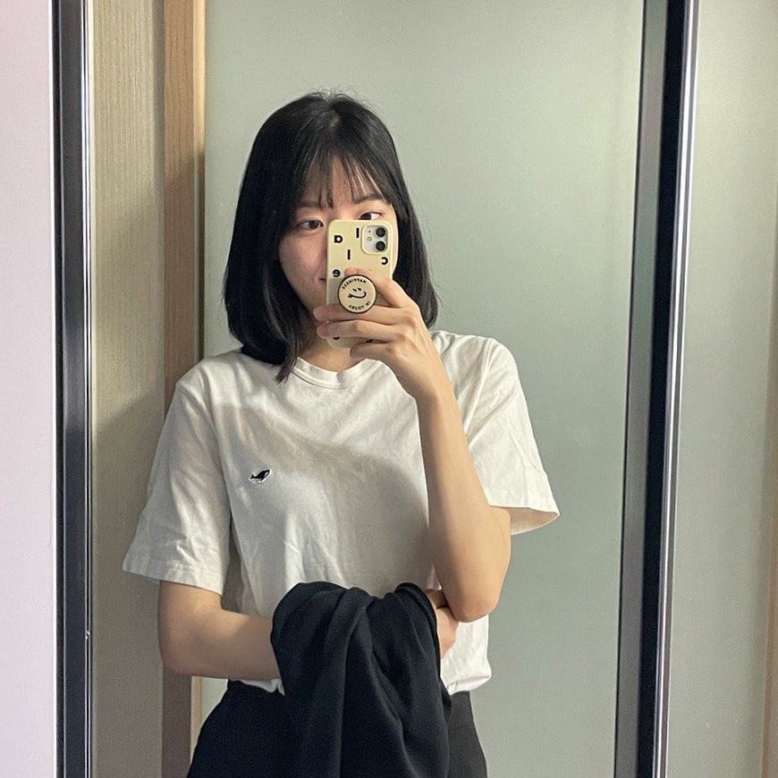 선물받은 고래 한마리랑 출근한 오늘 🐬