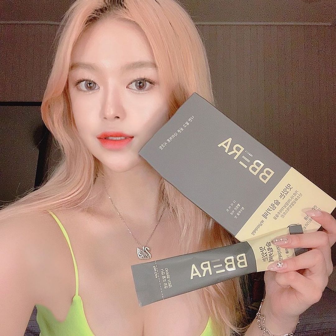 @24.39_k on Instagram: “빼라 맛있는 슬림카페 ☕️ 질리지 않는 고소한 단맛 및 버터 함유로 향까지 풍부해서 스트레스없는 즐거운 다이어트 😋 탄수화물 억제 성분이 들어가 다이어트에 효과