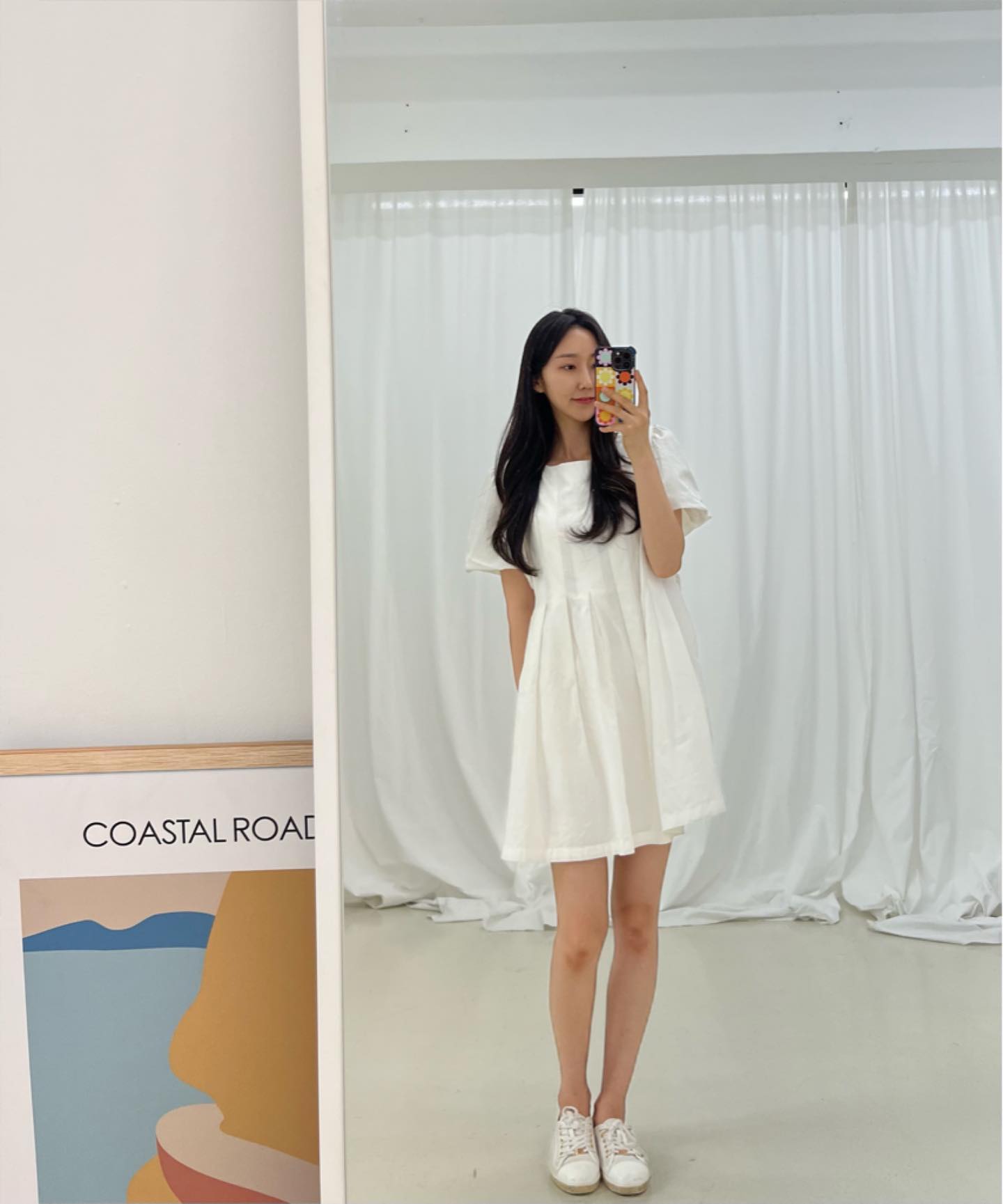 오랜만입니당💜
날이 매우 덥네요🥹
얼마전에 넘 유니크한 스튜디오에 다녀왔어용🫶🧸 
8월말까지는 계속 폭염이라고 하니 모두 건강조심하세효!!💕