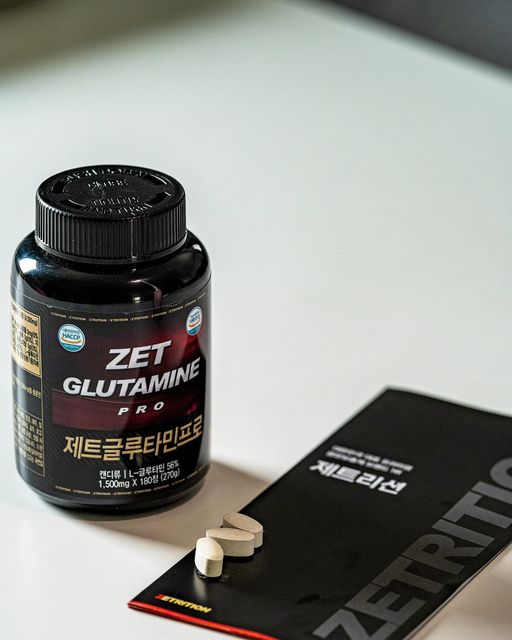 Snapgun on Instagram: "#광고 집돌이 운동부족에게 필요한 아미노산 보충제 약으로 버티는 나이가 되어서 그런지 하루 빠트리면 만성피로가 몰려오네요 ㅠ 더위 조심하세요 #근육맨닷컴#제트리