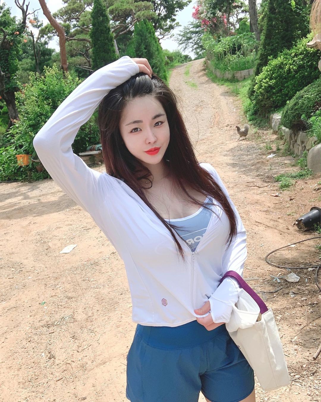 @jjjina1 on Instagram: “https://www.stylec.co.kr/store/good/oc28680246?cid=2107965445 셀러코드 : 세일쿠폰 입력하시고 할인받고 구매하세요:) #여름후드집업 #쇼핑테크 #스타일씨n잡 #스타일씨셀러 #앱테크 #재