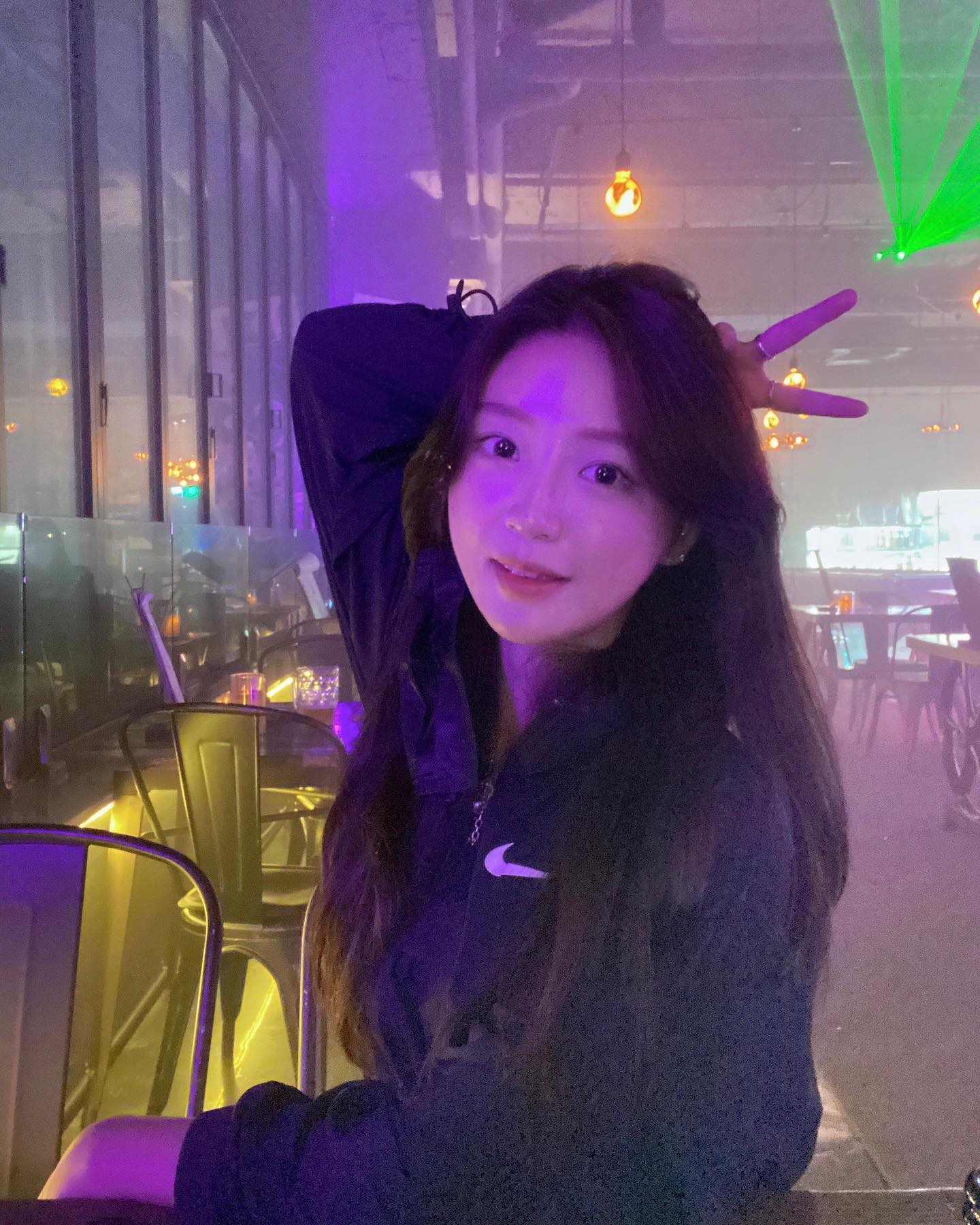 방구뽕 스타일루 쁘이✌🏻
영종도에 이런곳이 있었나~ 잠깐 맥주한잔하러 갔다가, 넘신나사 잠깐 있지 못했당 🫣 
그리고 감튀 진쫘 맛있셩 🍟👍🏻