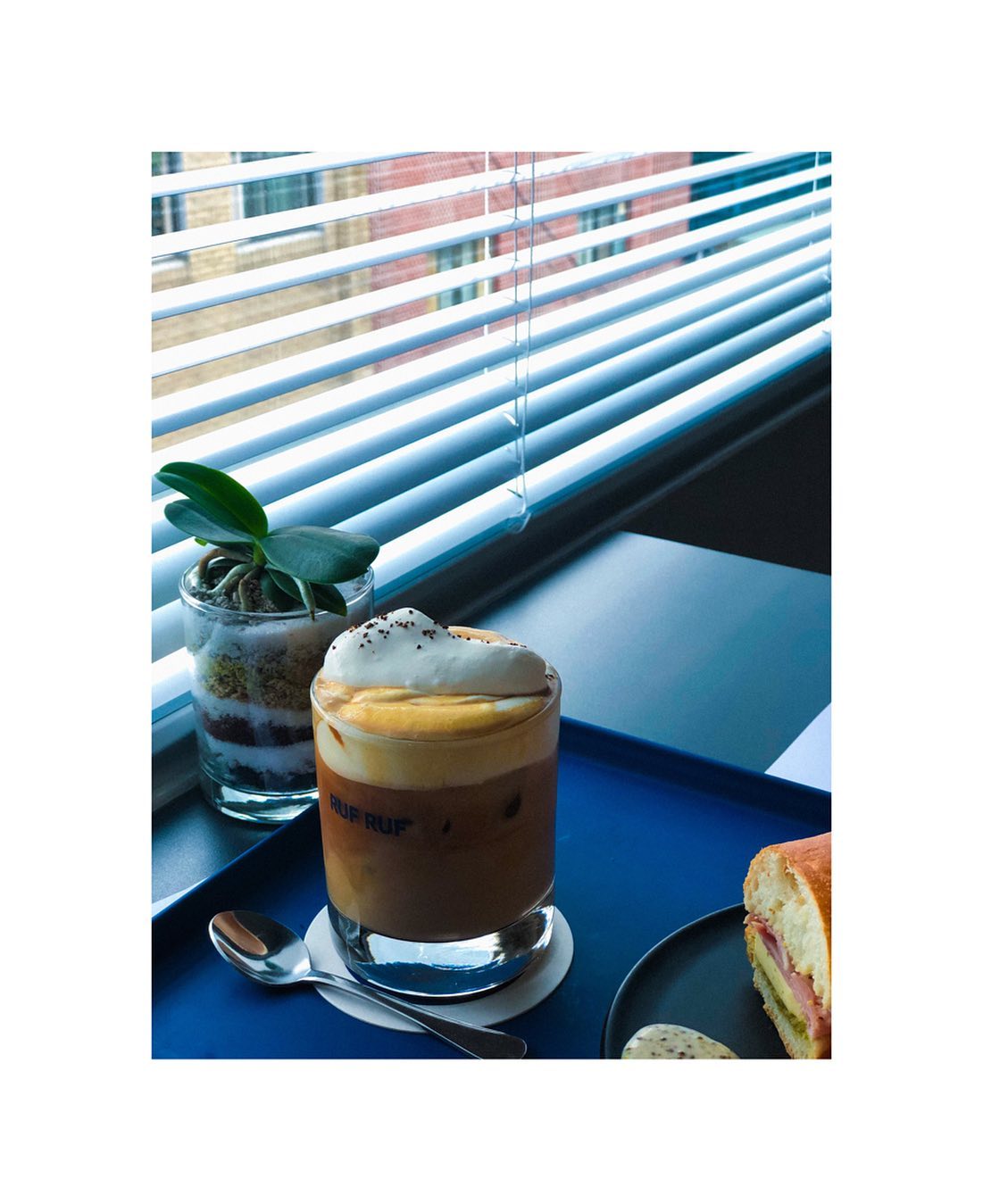 ☕️
아인슈페너 짱맛