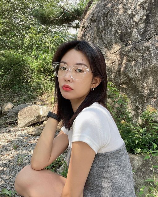 보라볼라 on Instagram: "갖고싶었는데 마침 딱!🤓 . . . #광고 #협찬 #롸잇히어 #right_here #쇼핑몰추천 #여자쇼핑몰추천 #남자쇼핑몰추천 #안경추천 #셀 #셀스타그램 #셀카 #데일리 #일상 #좋아요"
