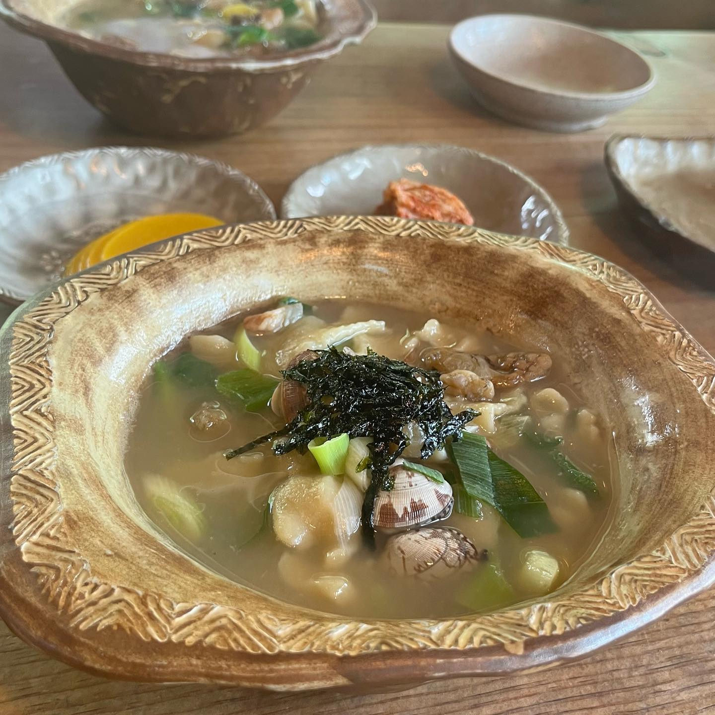 비오는날 뜨끈한 수제비 한그릇