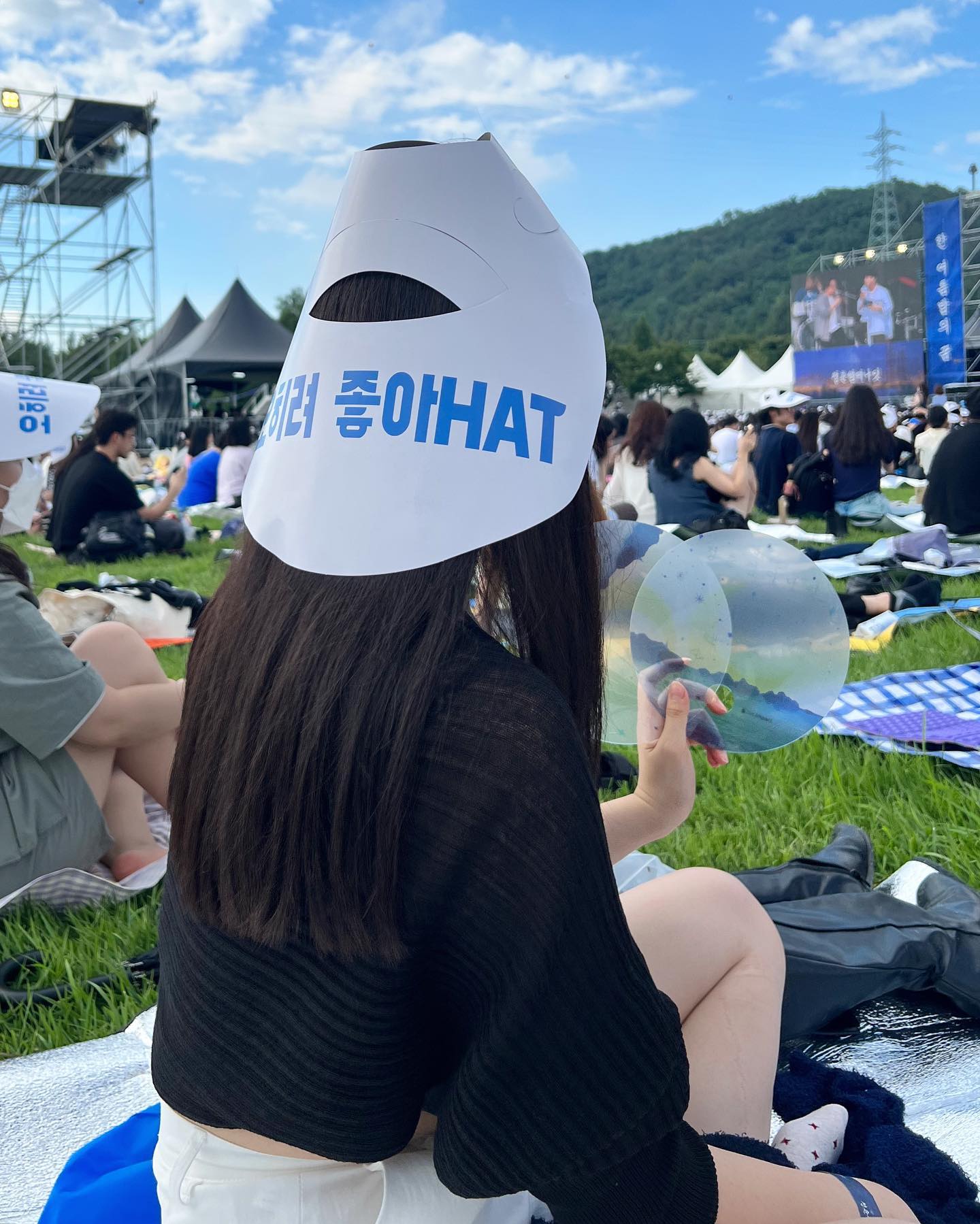 세니랑 여름의 한 가운데서🌱 비오다가 갑자기 해가 짠하고 떠줘서 너무 좋았다