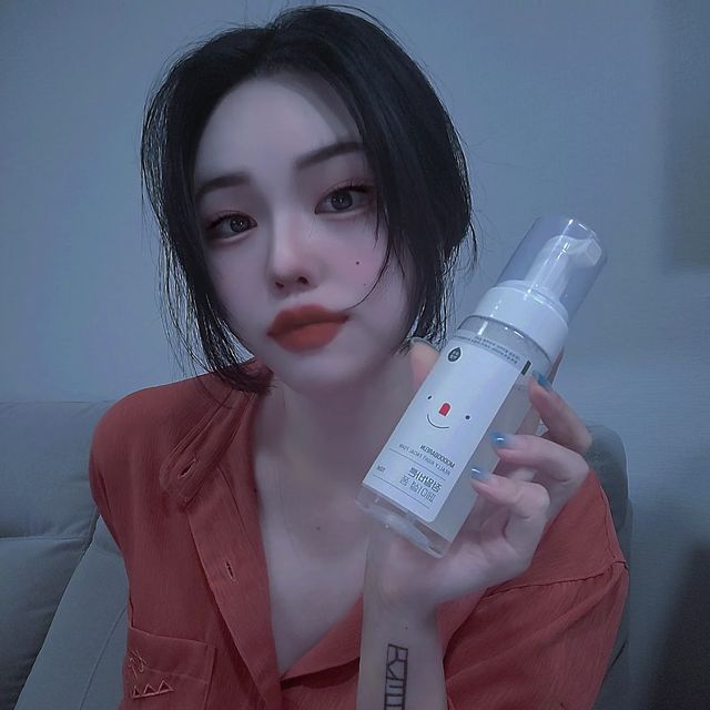 __빛::비______________(부계없음) on Instagram: "#협찬 #모두바른 #정말바른 #페이셜폼 #클렌징 >>>2주 실사용 후기🙋 저는 스킨이나 클렌징은 버블형 을 좋아하는데 페이셜폼 제품을 처음에 사용했