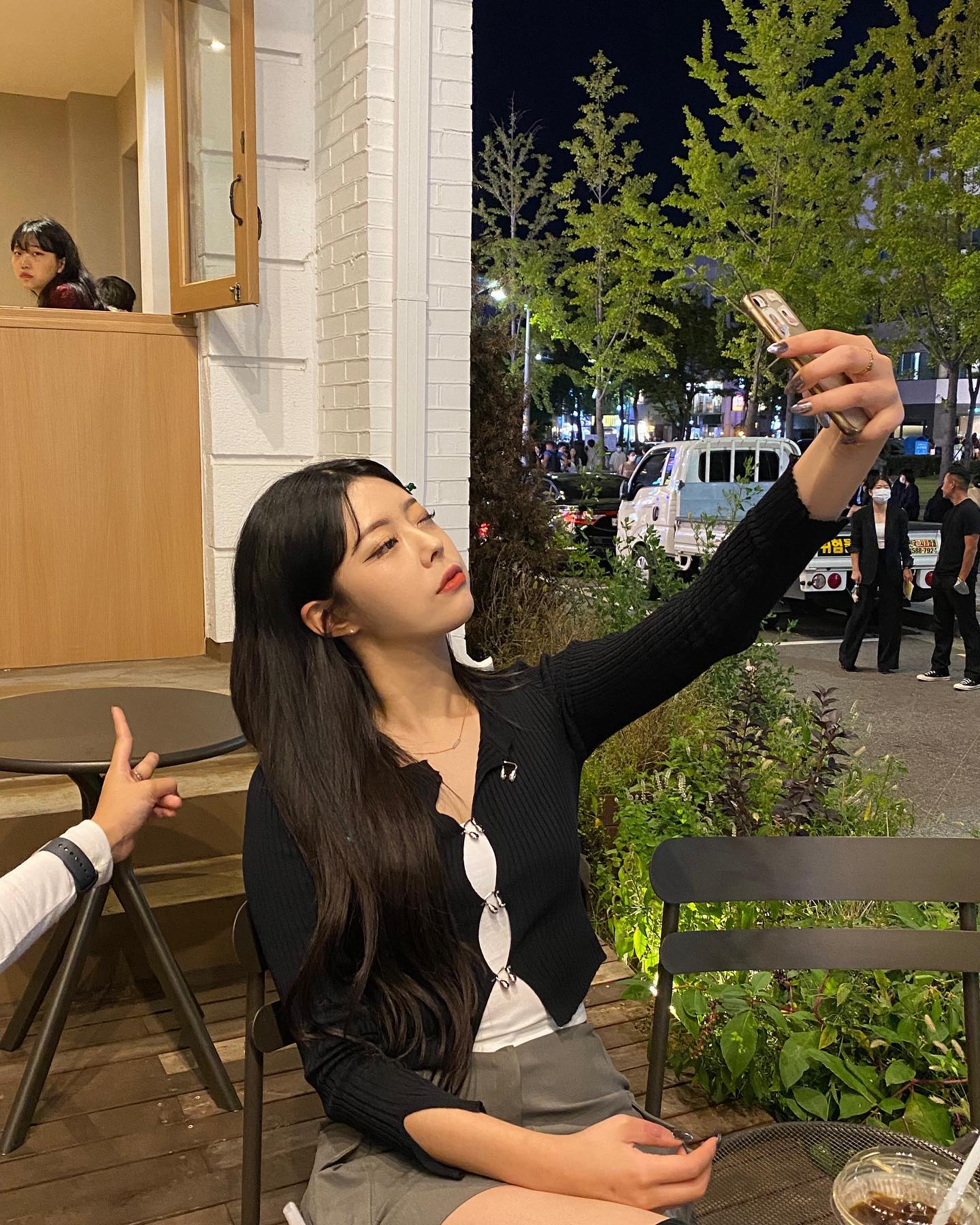 여러분 월요병 나로 극복하셈 🫧🤍