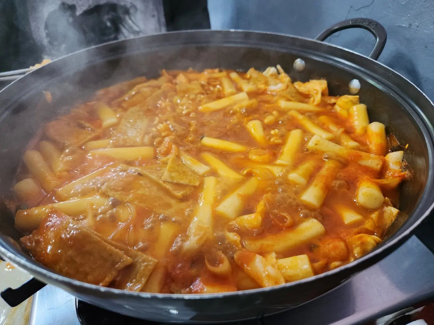오랜만에 미림분식
언제 먹어도 맛있는 미림분식

친구들과 추억여행ㅋㅋㅋ

#미림분식 #모교앞분식 #추억여행 #오랜친구