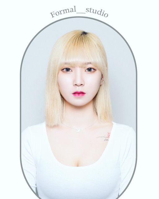 쎄리 on Instagram: "#협찬 🤍 홍대사진관 @formal__studio 🤍 오랫만에 증명사진 찍으러 갔는데 너무 편하고 이쁘게 잘 찍어주셔서 감사합니다 🤍 ❗️주의사항 ❗️ - 간단 헤어메이크업은