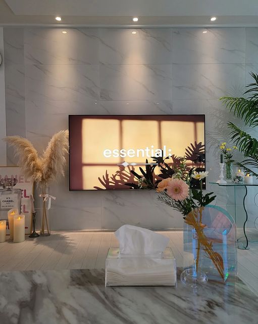 ғᴏʀᴇsᴛ ᴏғ, ᴡɪsᴅᴏᴍ 🧺 on Instagram: "#광고 #테이스티드 🧻 안이 다 비치는 투명한거에 환장하는 저의 마음에 쏘옥 들었던 투명 티슈케이스에요:) 집집마다 테이블위에 각티슈 하나