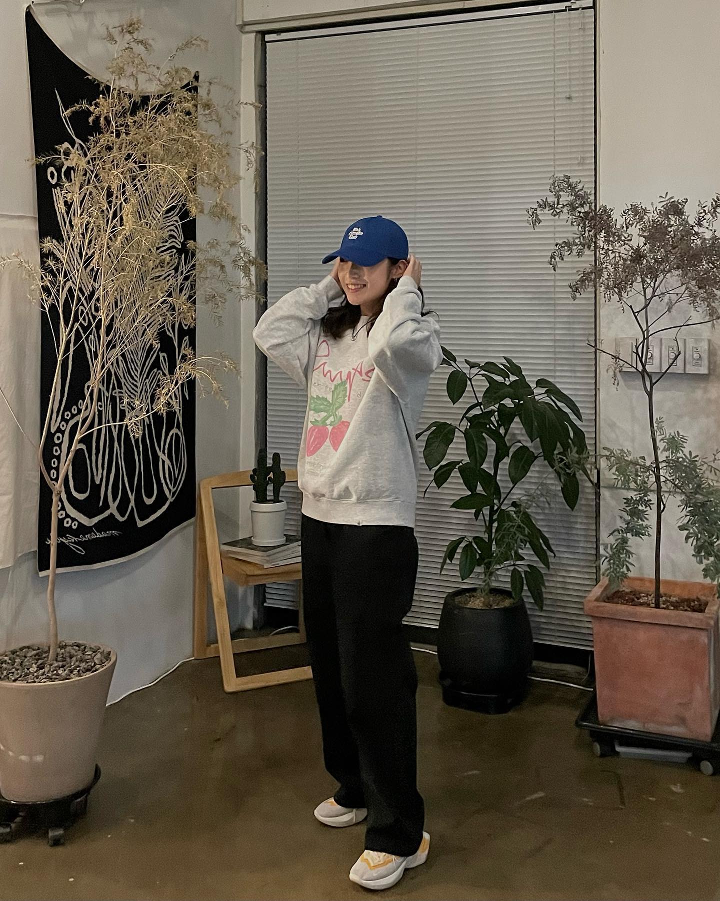 #협찬
모자로 포인트 주기에 빠졌습니다?🧢💙
⠀
✔️워싱 가공으로 톤 다운된 매력적인 컬러
✔️자수 디테일
⠀
⬇️더 많은 모자가 궁금하시다면?⬇️
wick_seoul
stylemate_official
⠀
⠀
#wick #윅 #캐주얼 #볼캡 #데일리룩 #스타일메이트