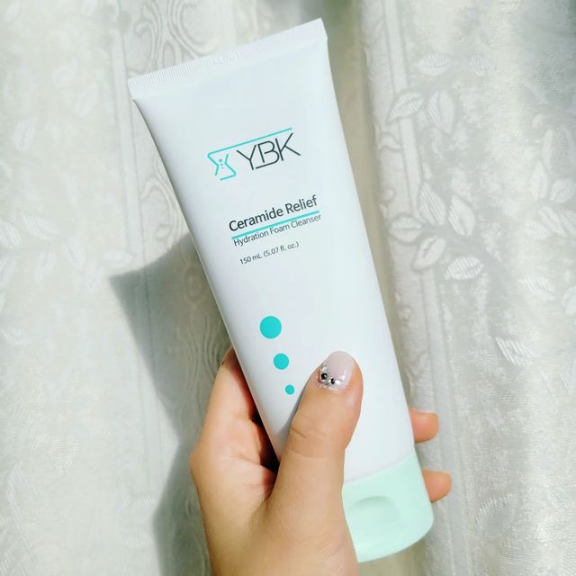 🤵💍👰‍♀️ & ✍️ on Instagram: "#제품제공 #체험단 #ybk 22년 화해에서 상반기 클렌징폼 1위 한 제품!💚 왜 1위를 했는지 사용해보니 알 것 같아요😊😊 폼클렌징은 그냥 잘 지워지면 되겠