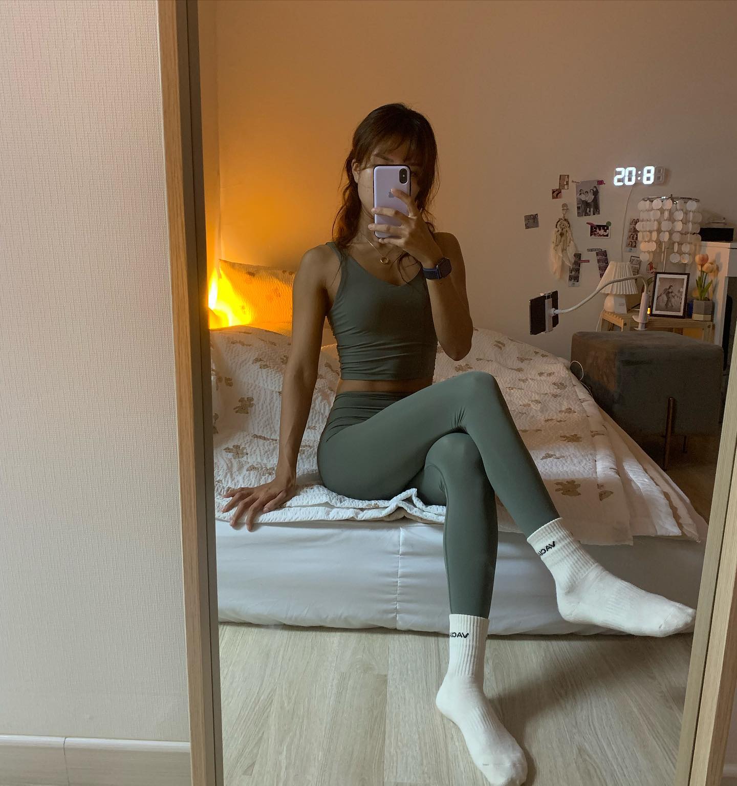 다이어트할땐 사진찍는 맛이남
지금은 거울 보기도 싫음🫠
시네리 주말에 캠핑 다녀오고 istj는 회복이 안되는 중🥲
잠은 집에서 자는게 최고아입니까~?
그래도 행복했다🤍🤍
모두들 월요팅‼️‼️
vaciar_kr 
.
.
.
.
.
.
#운동복 #레깅스 #짐웨어 #운동하는여자 #운동 #건강 #다이어트 #셀카 #거울샷 #눈바디 #바디체크 #다이어트 #웨이트 #헬스 #헬스타그램 #소통 #취미 #직장인