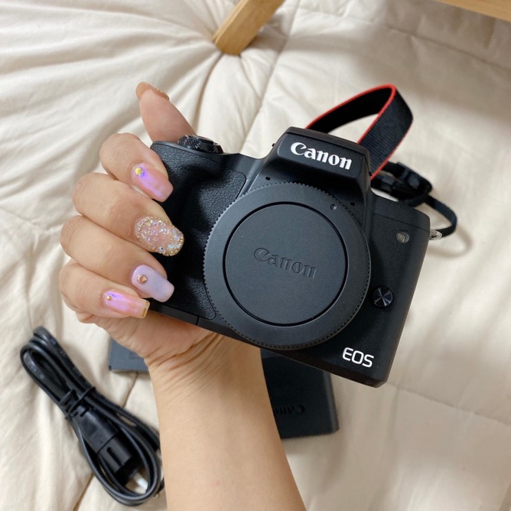 Canon EOS M50 1년 사용후기 리뷰 / 브이로그 카메라 / 70-80만원대 카메라