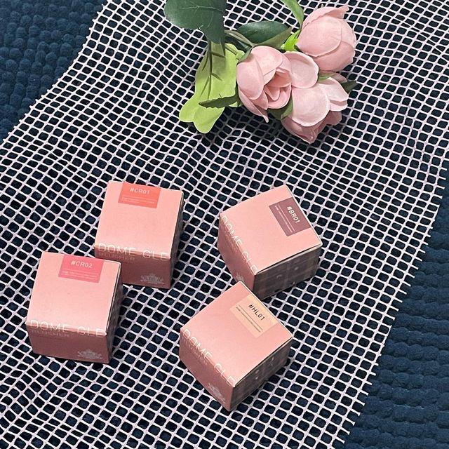 ෆ현기커플ෆ : 깊고묘한이치 on Instagram: "#할인구매#내돈내산 @chrisnlily.official 🌸 크리스앤릴리 돔글 컨투어링블러셔 #돔글컨투어링블러셔 #돔글블러셔 📌크림텍스처 📌롱래스팅 📌가루