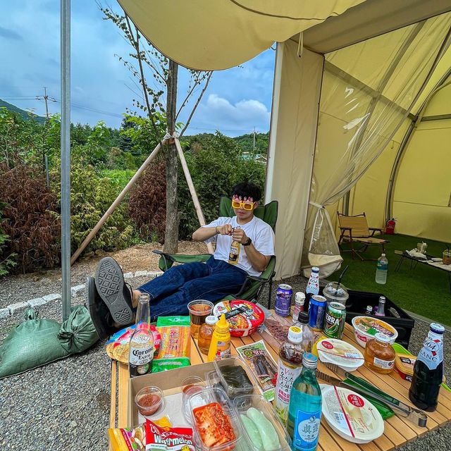 Friedyeojun🥂 on Instagram: "글램핑 가고 싶구만 :) 🏕🏕🏕🏕🏕🏕"