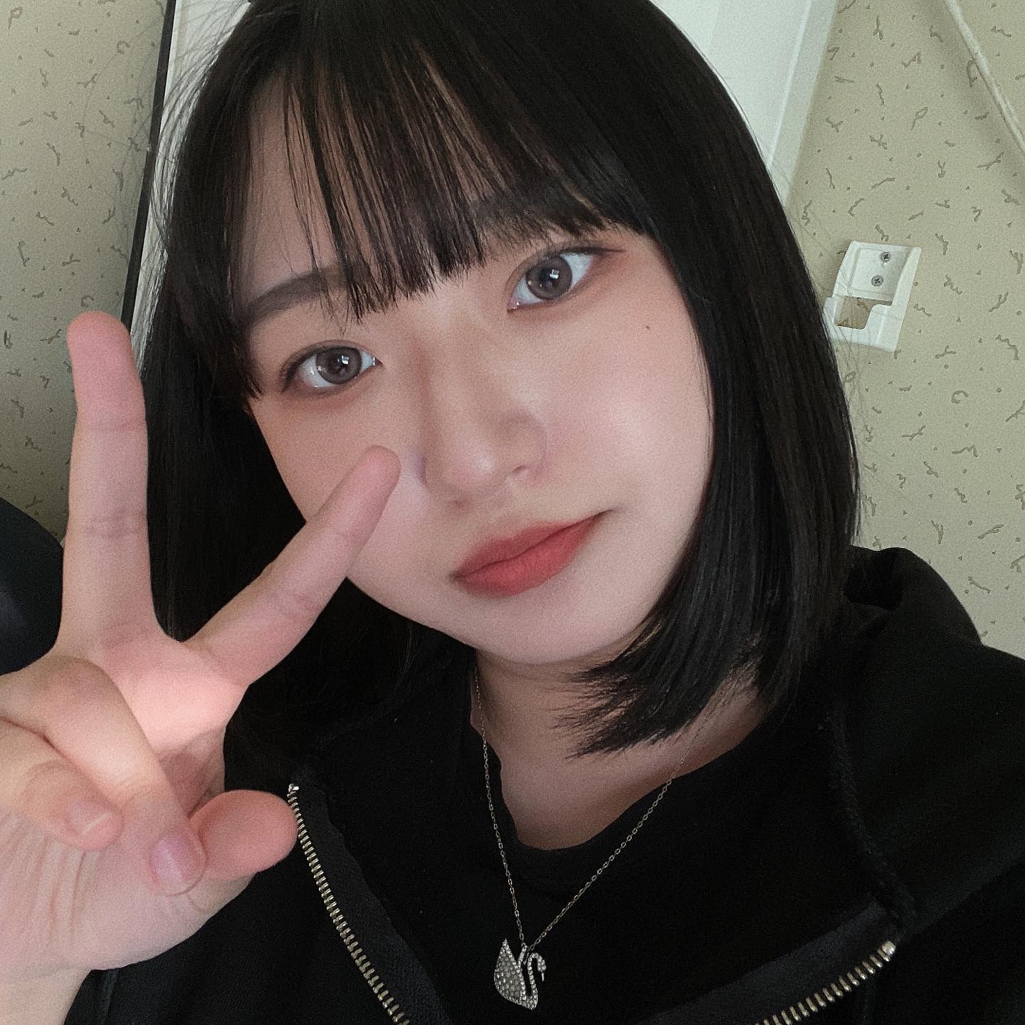 쁘이 ✌🏻