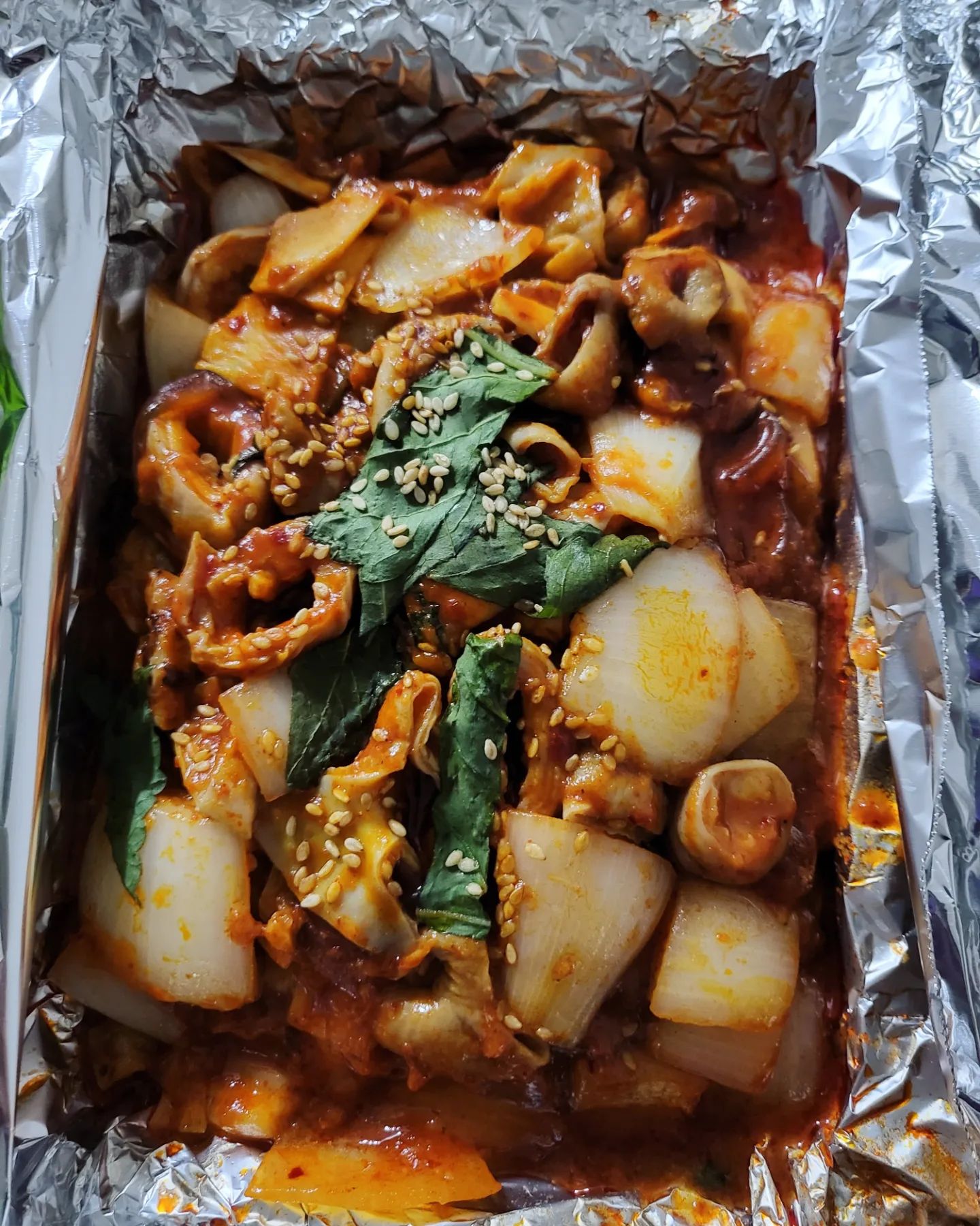 오늘도 육아동지 내사랑 메리♡와 함께 하는 늦은 식사
이준, 이나 둘다 재우고나면 9시~10시
그래도 늦은시간이지만 메리랑 마주보고 도란도란 얘기하면서 밥먹으니까 너무 좋다
#늦은저녁 #도란도란 #둘이서❤️ #애둘재우고 #행복한밤🌙 #사랑스런남매 #사랑스런내새끼들 #행복한우리집🏡 #내일도화이팅