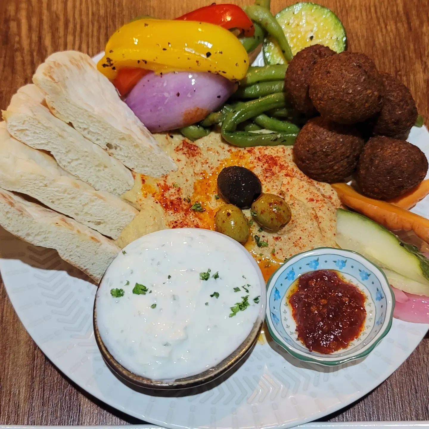 이태원에서 유부들끼리 만남
올만에 수다 시간가는줄 몰랐네🫶

#sauce 
#녹사평역맛집
#술한잔하기좋은곳