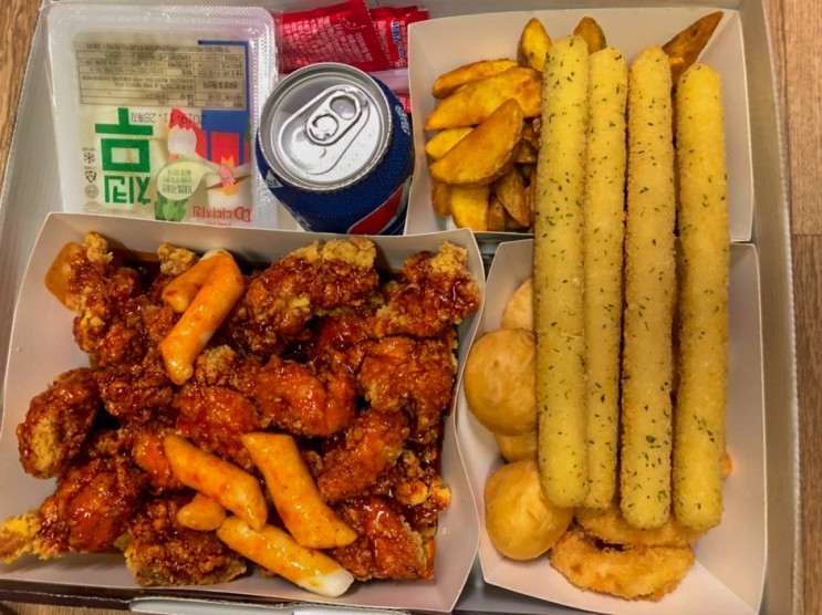 [매운 불 맛 순살치킨+크림치즈 볼+롱치즈스틱+웨지감자+새우링 후기] 룸메이트들과 오늘도 디디 :)
