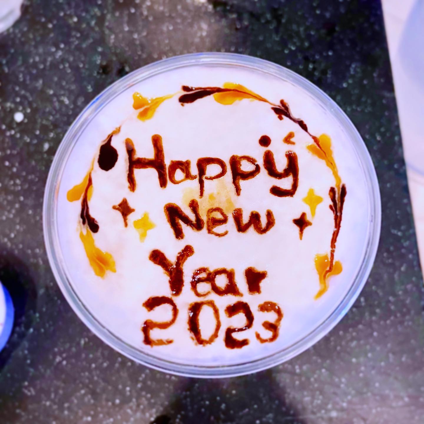 #21 #daily 
Happy new year =͟͟͞͞➳❥=͟͟͞͞➳❥
.
#2023 #송탄노크 #송탄카페 #와플 #딸기 #카페 #라떼아트 #맞팔 #소통 #cafe #latte #f4f #힐링