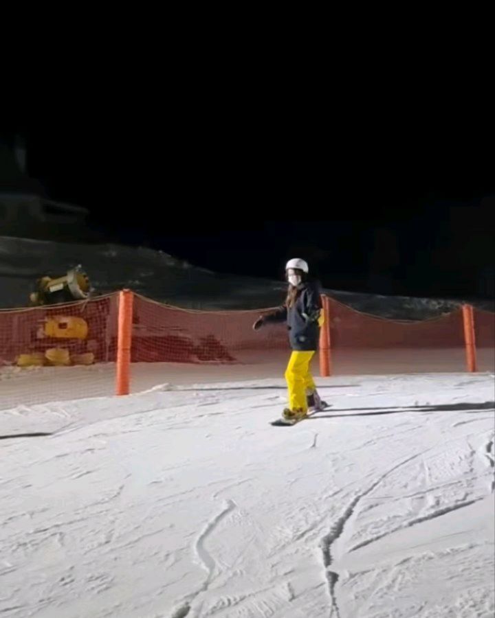 퇴근하고 보드타고 출근하기🏂
.
#비발디파크 #스노우보드 #첫경험