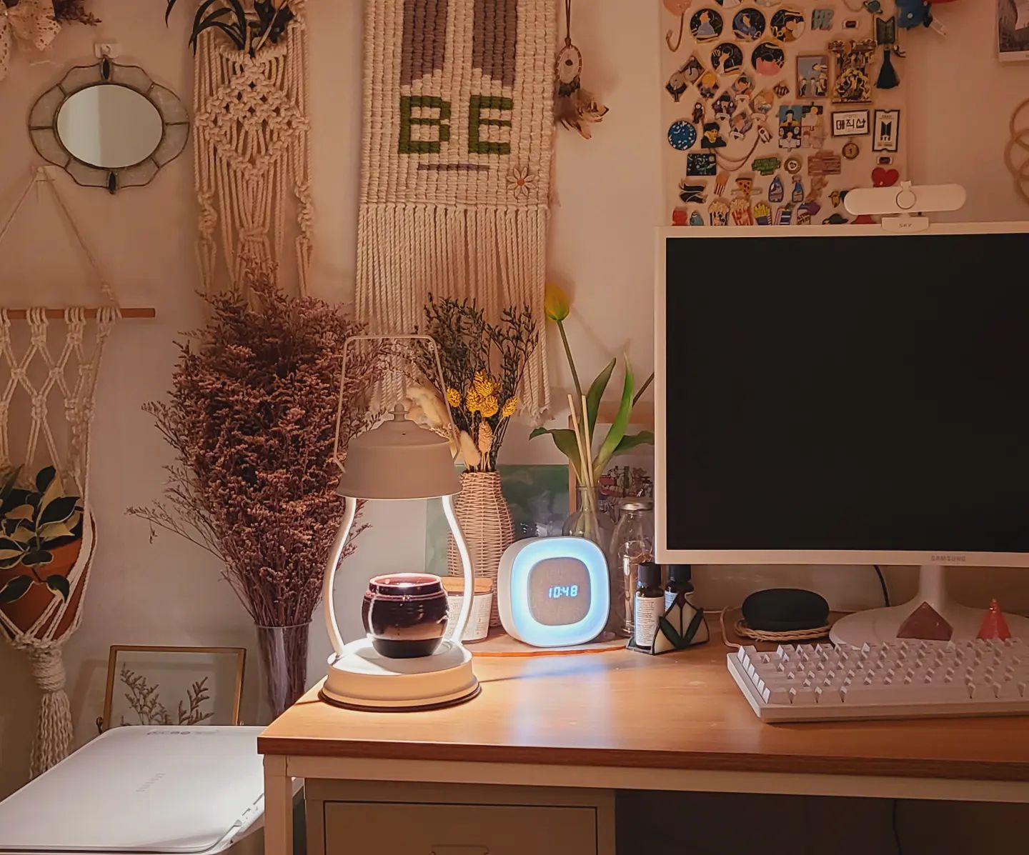 Desk setup2

#homeinspiration #homedecor #walldecorideas #홈데코인테리어 
#desksetups #일상공유그램