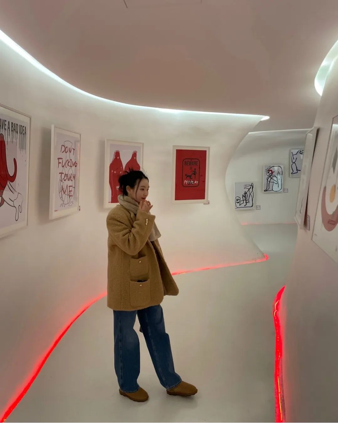 오랜만에 뚜벅이 데이뚜💫
세상에는 예쁜게 너무 많다....! 눈호강 제대루