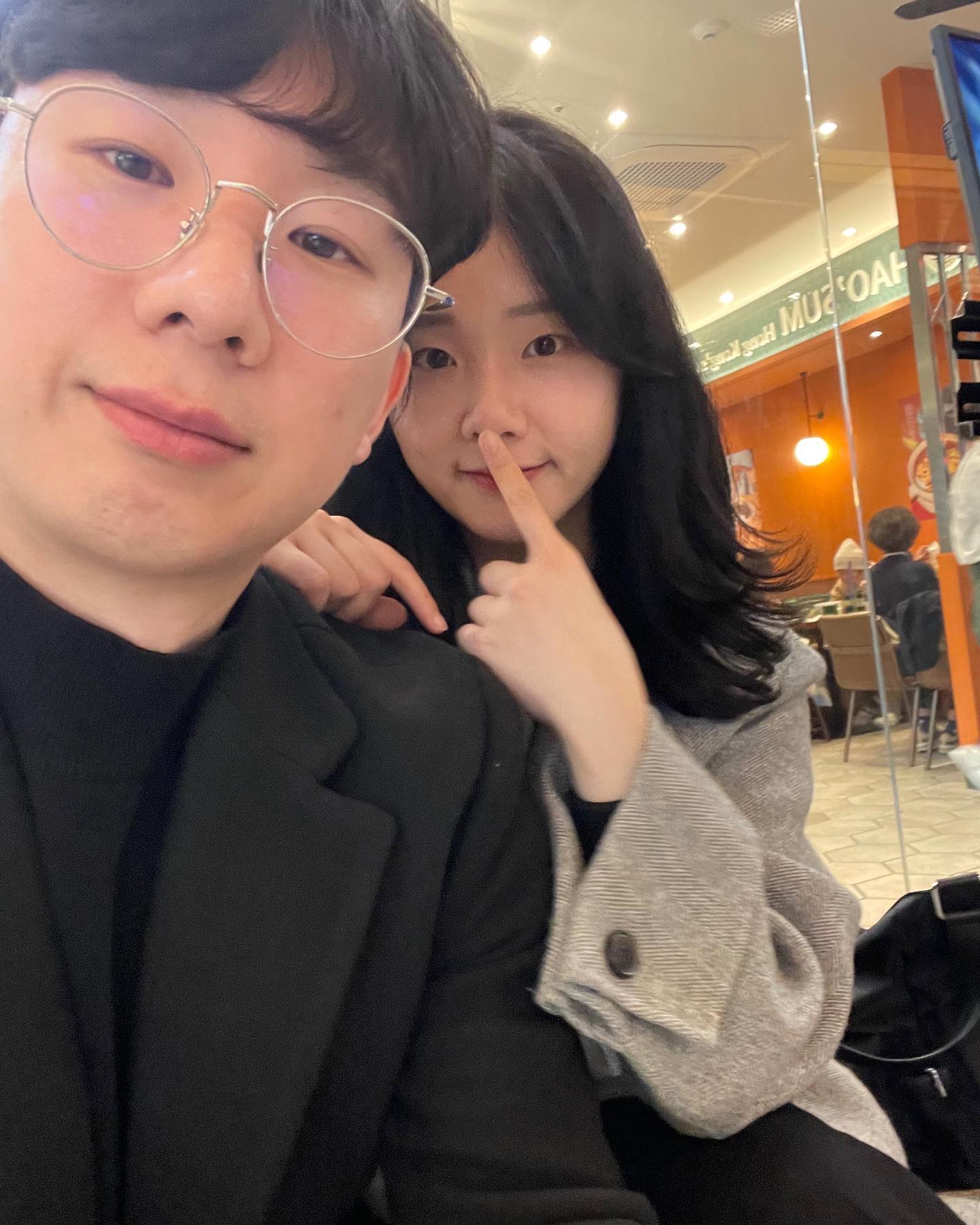 근현이랑 내 최애 만나러 ..♥
#합법적짝사랑