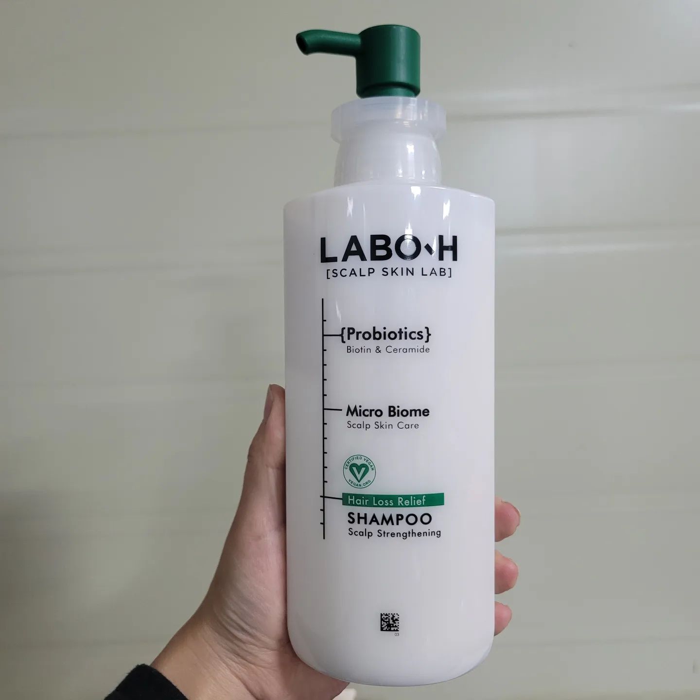 거품이 엄청 잘 나고 세정력도 엄청 좋음👍
단, 세정력이 매우 좋기 때문에 건성두피는 린스+에센스가 필요했음!
그 외엔 좋았다~
탈모 쪽은 더 써봐야 알 듯~😉
#라보에이치 #올리브영1등샴푸 #두피스킨케어전문가