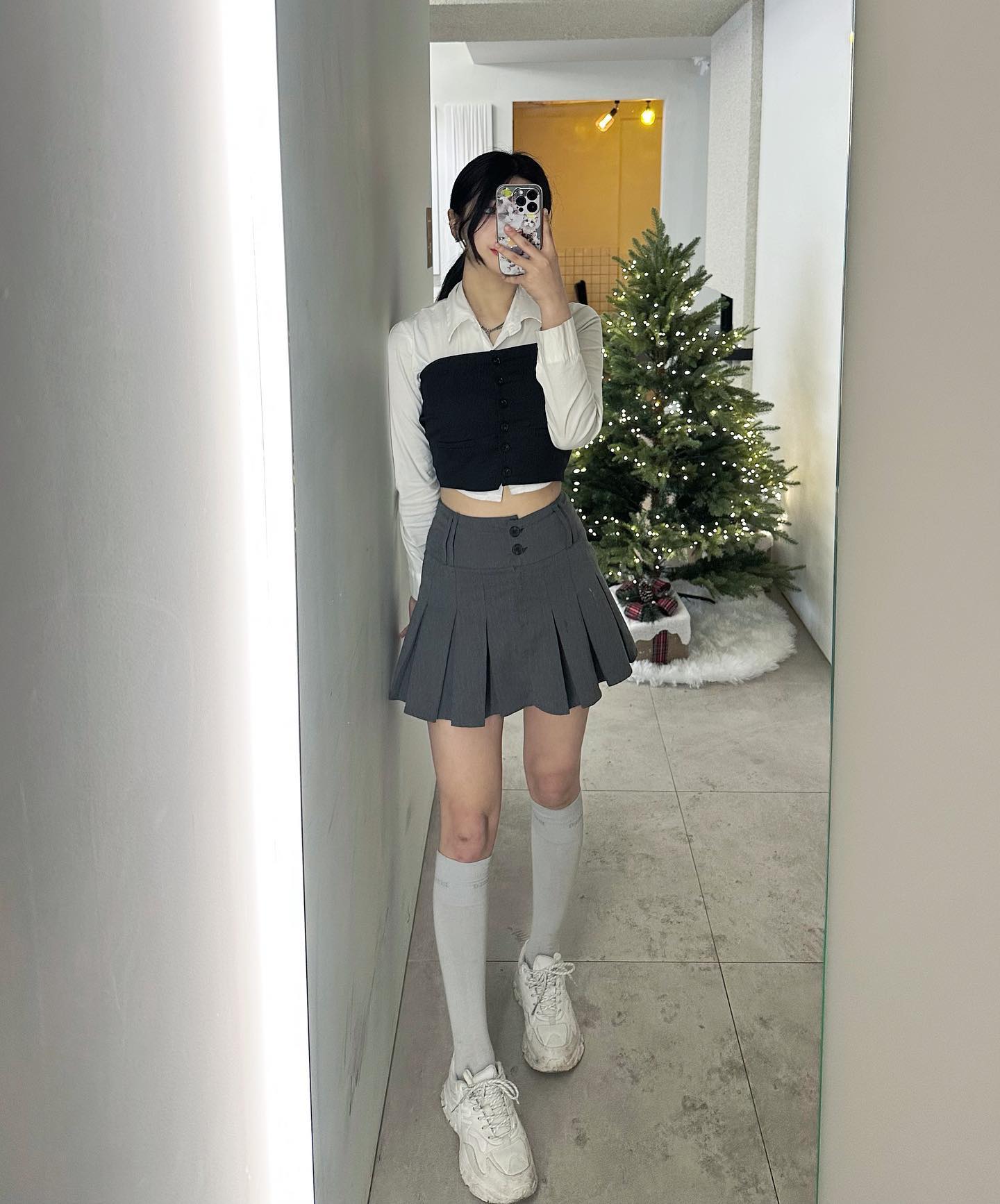 살뺄거니까 아무도 믈르즈므르 (งಠل͜ಠ)ง