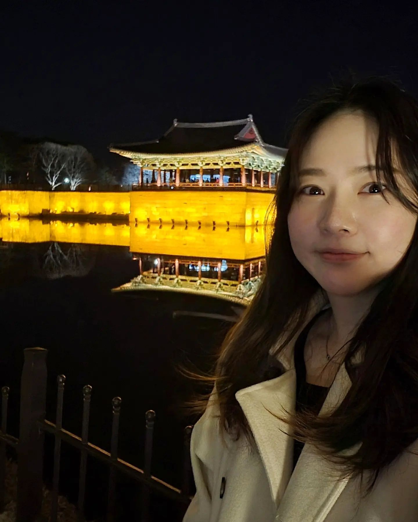 오랜만에 어매 사진 '◡'
언제 봐도 예쁜 동궁과 월지 야경🌠
여행 너무 좋다 🤍

#경주여행필수코스 
#동궁과월지야경 
#오랜만에엄마지분