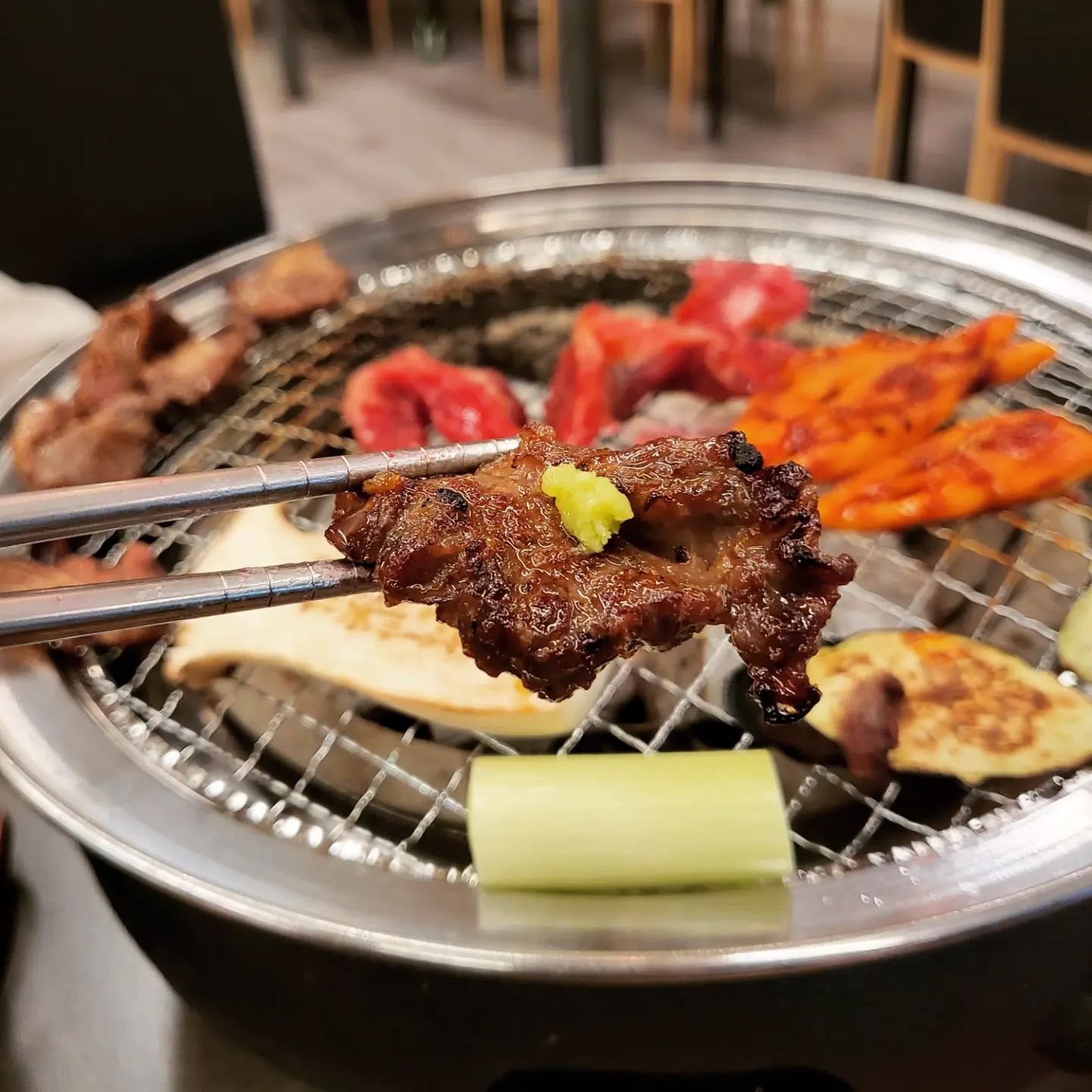 🥩봉명동 소고기 맛집🥩

[육화담길]
대전 유성구 문화원로 101

숙성 소갈비살 세트 ⭐⭐⭐⭐
(생갈비 / 양념갈비)

고기도 반찬도 깔끔하고 군더더기없는 맛집! 부모님과 같이가도 좋을듯.
+ 더덕구이 존맛. 담에는 더덕구이 더 추가해야지😋

#육화담길 #육화담길봉명점