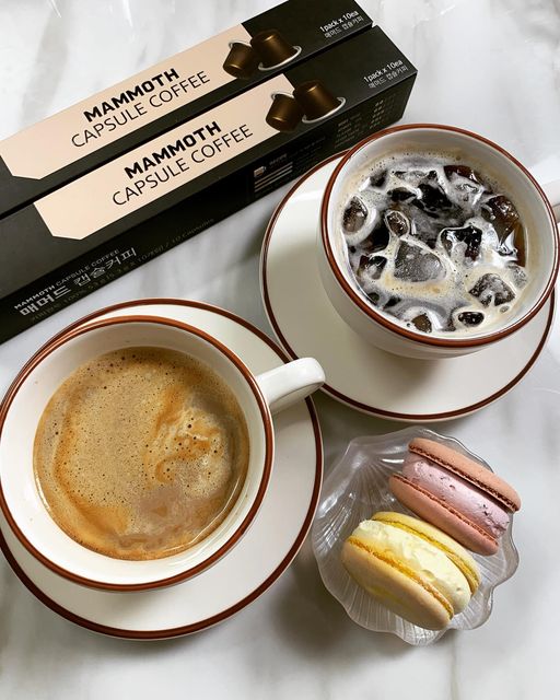 예지 먹스타❤️ on Instagram: "#광고 #매머드캡슐커피 #네스프레소호환캡슐 ’#커피맛집‘ ☕️ 여러분~ 커피 맛집으로 유명한 매머드커피에서 캡슐커피를 보내주셔서 홈카페 오픈했습니다
