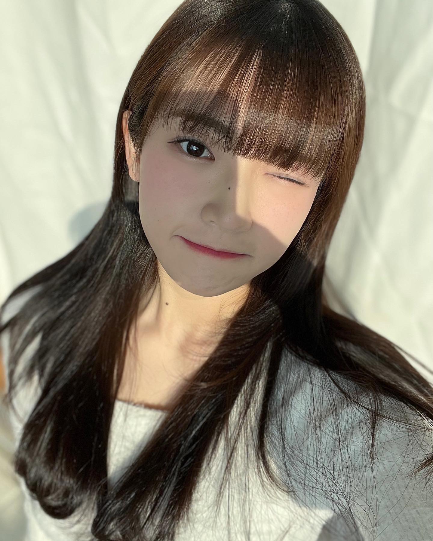 해는 쨍쨍한데 바람은 넘무 챠가워
