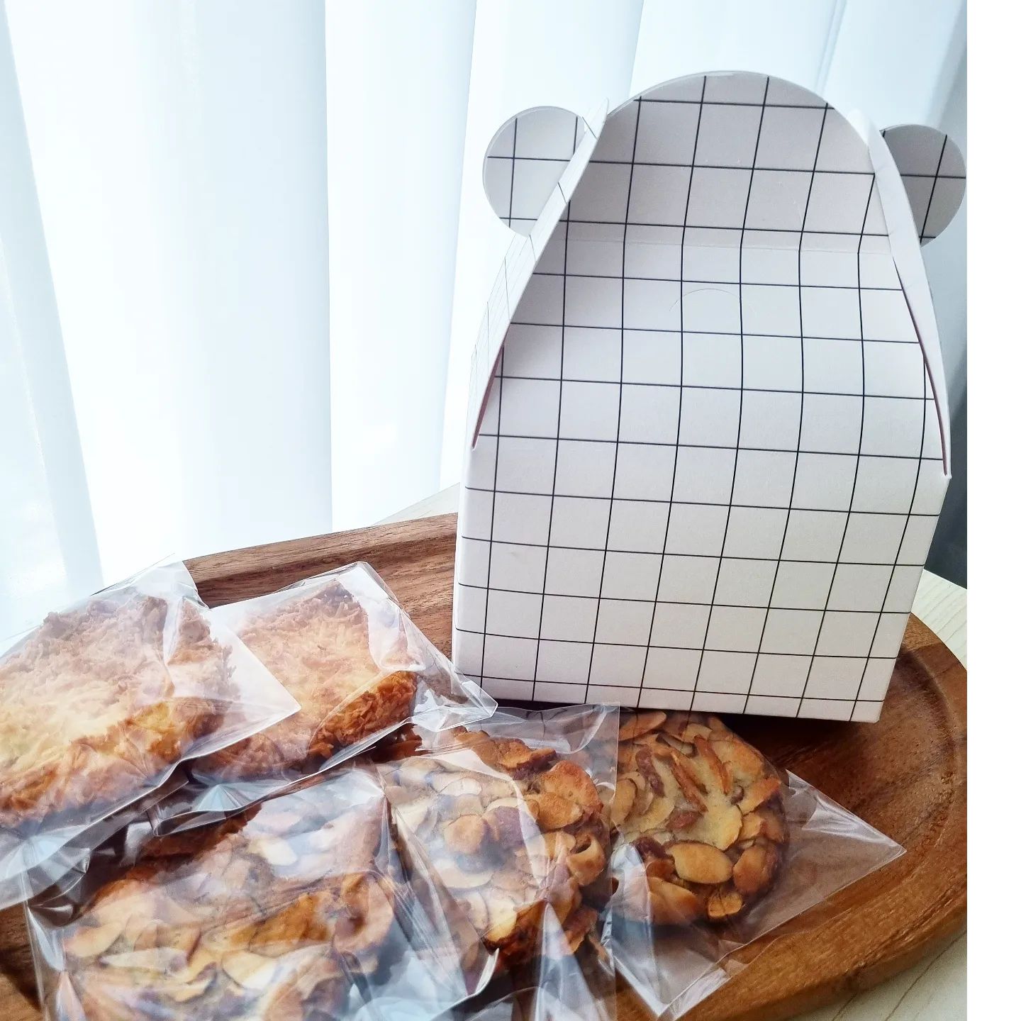 항상좋은일 많이하시는 사장님께
작은드림 드렸는데 
큰선물주고 가셔서 육아에지친 저에게
힐링의 시간을 선물해주셨어요✨️
솜씨도좋으신데 좋은일도 많이하시고
멋지세요! 잘먹겠습니다 감사해요💜
.
.
#날마다잔치집 #텍폴맛집 #텍폴국수맛집 #튀일 #베이킹스타그램